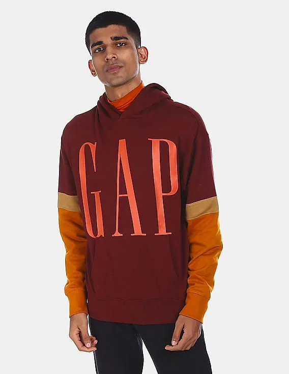 GAP Men Wine Cotton Brand Print Colour Blocked Hooded Sweatshirt