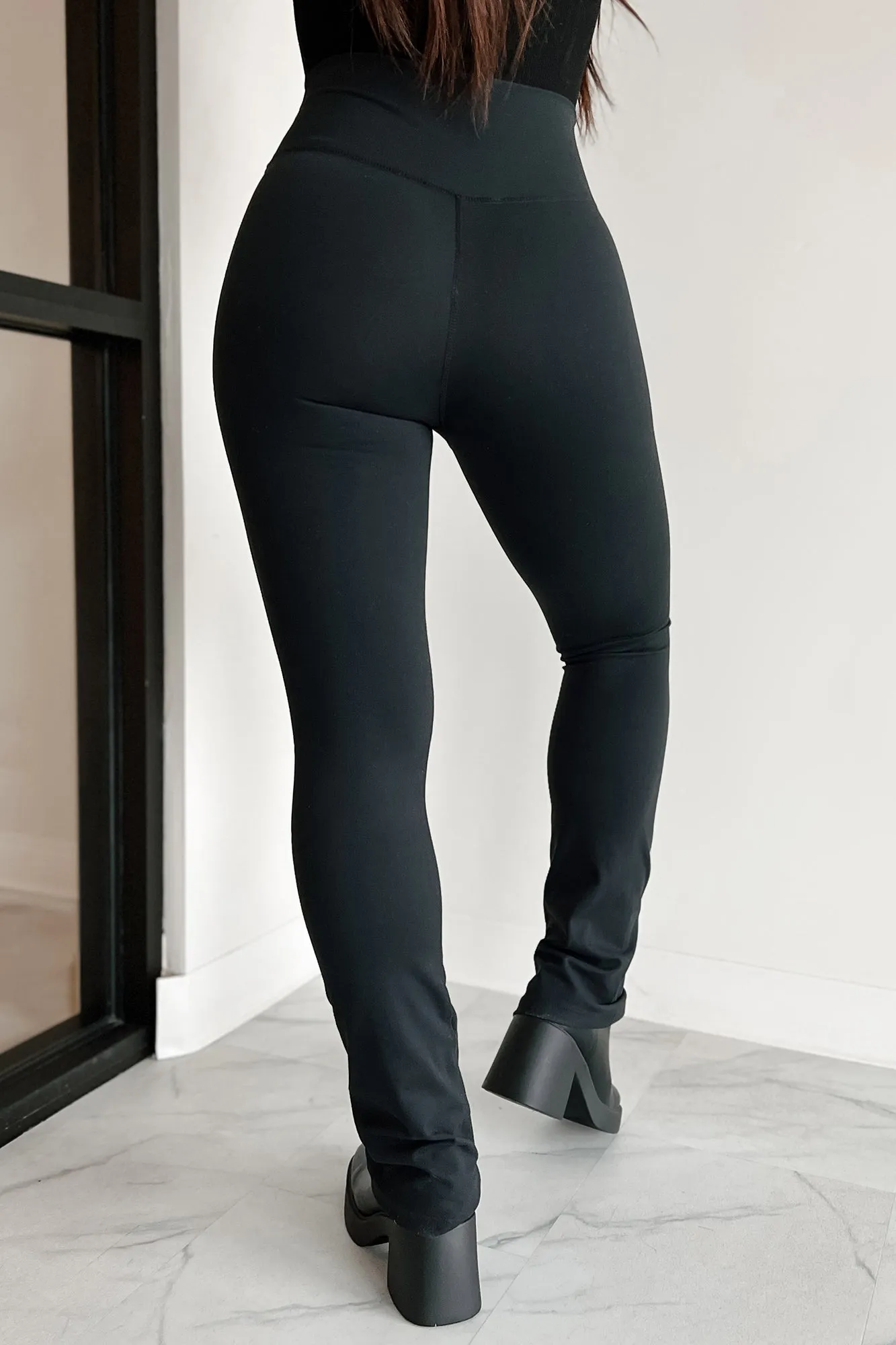 Good Habits Slim Flare Leggings (Black)