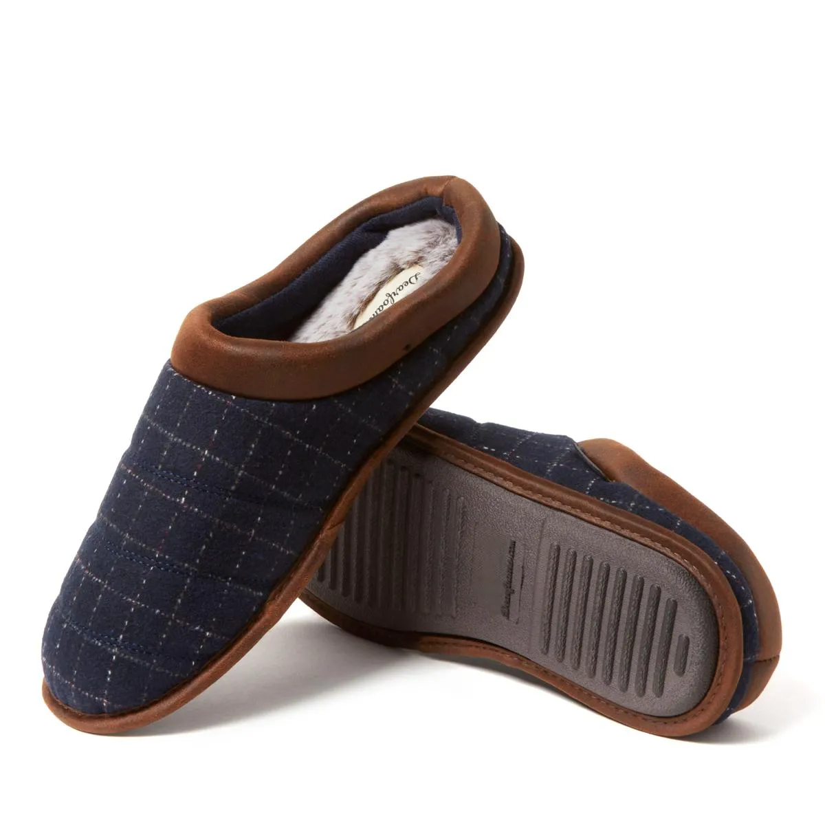      Lightweight Memory Foam Clog Slipper with Temperature Regulation     