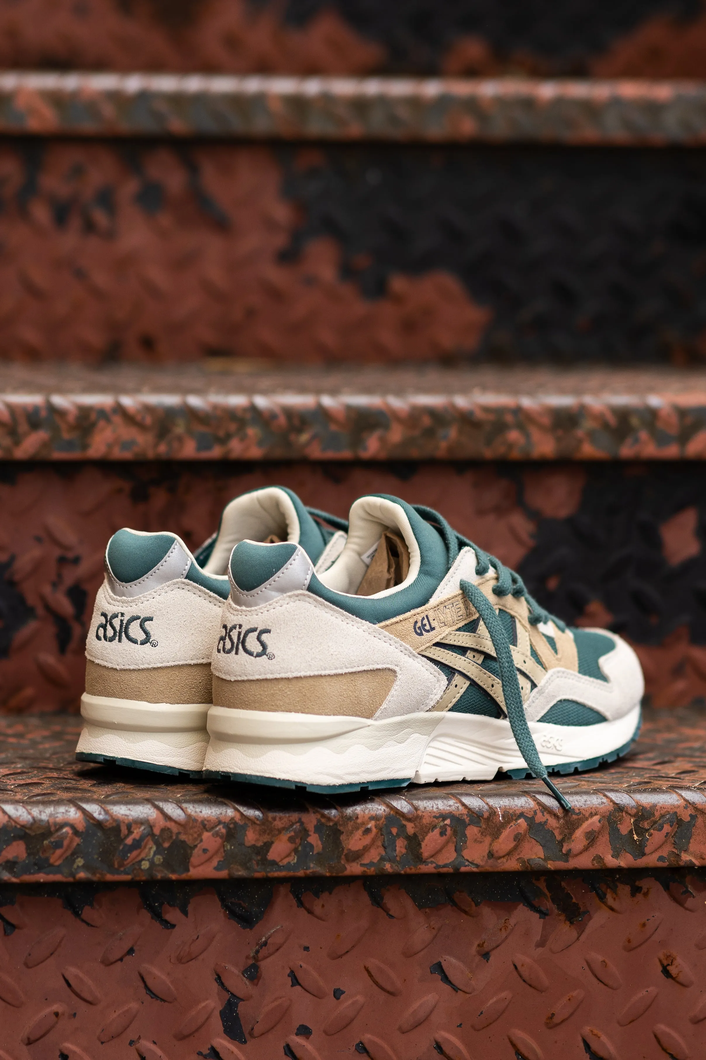 Mens Asics Gel-Lyte V (Dark Neptune/Sand)-1203A344-301