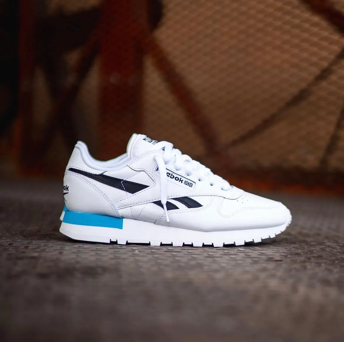 REEBOK CLASSIC WHITE NAVY TEAL