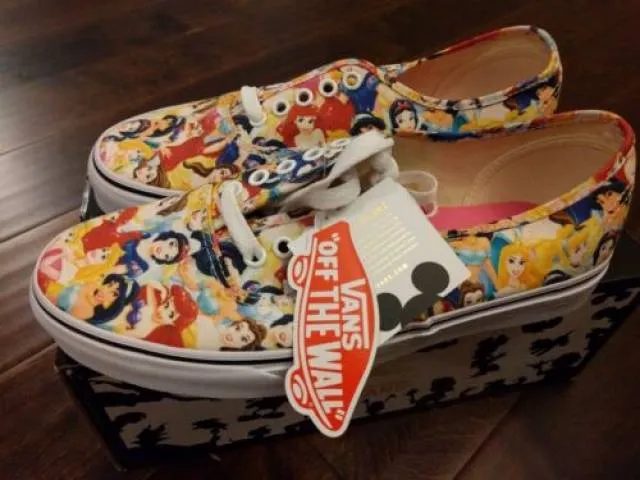 Vans x Disney Multi Princess Cinderella World Print Vint...