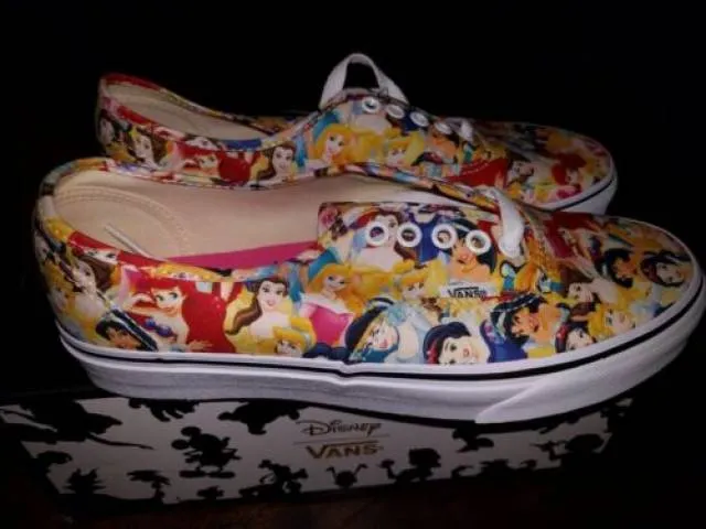 Vans x Disney Multi Princess Cinderella World Print Vint...